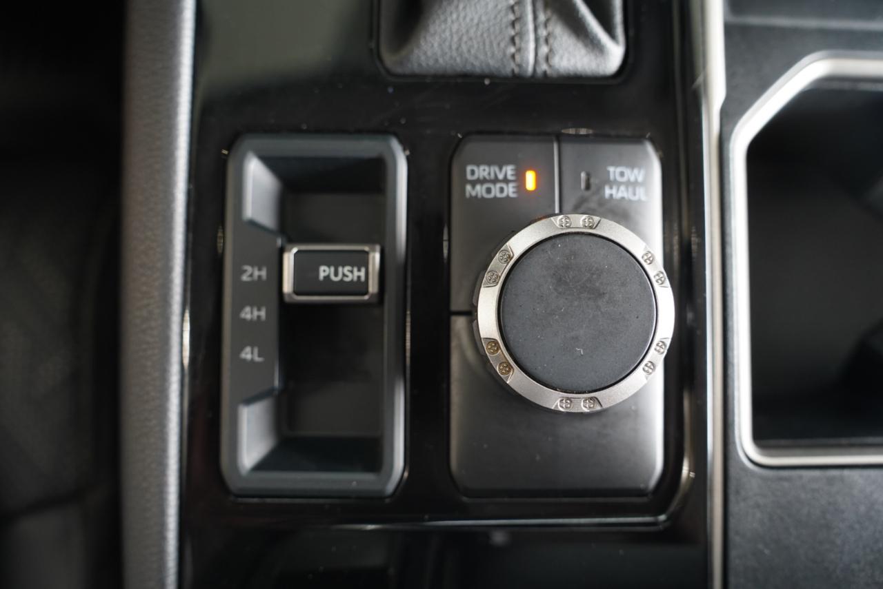 Toyota Tundra 4WD  2024