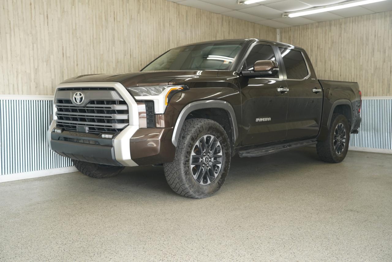 Toyota Tundra 4WD  2024