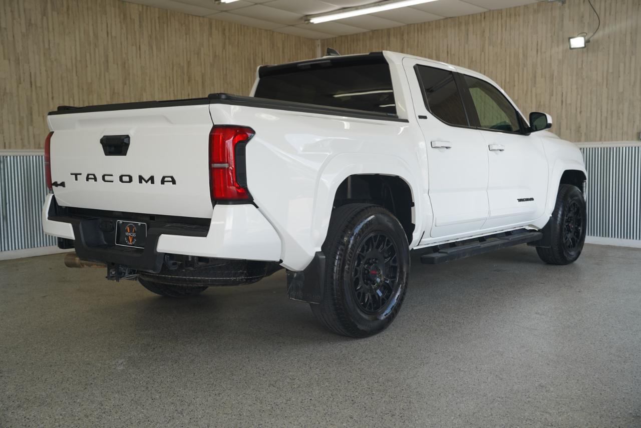 Toyota Tacoma 4WD  2025