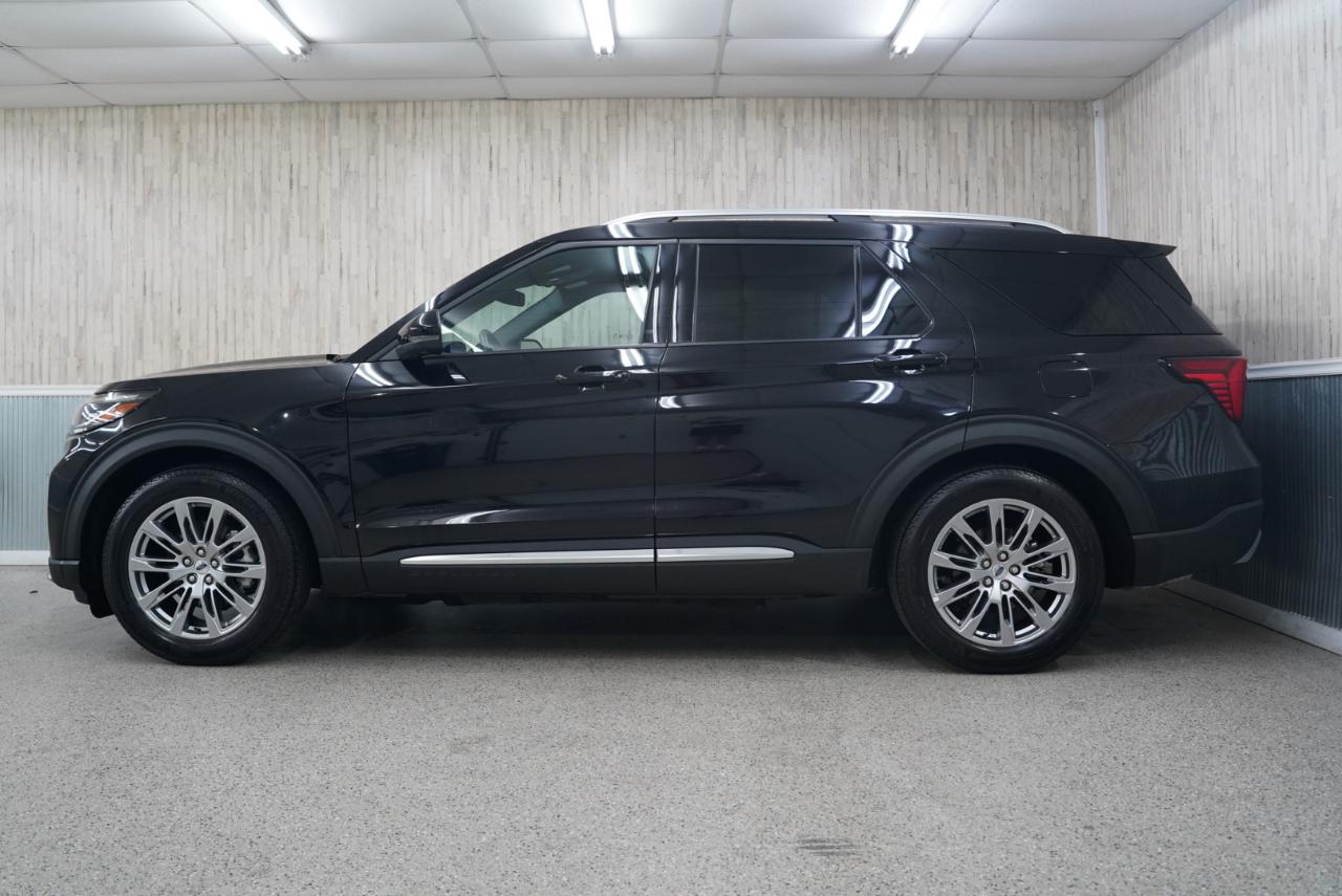Ford Explorer Platinum RWD 2025