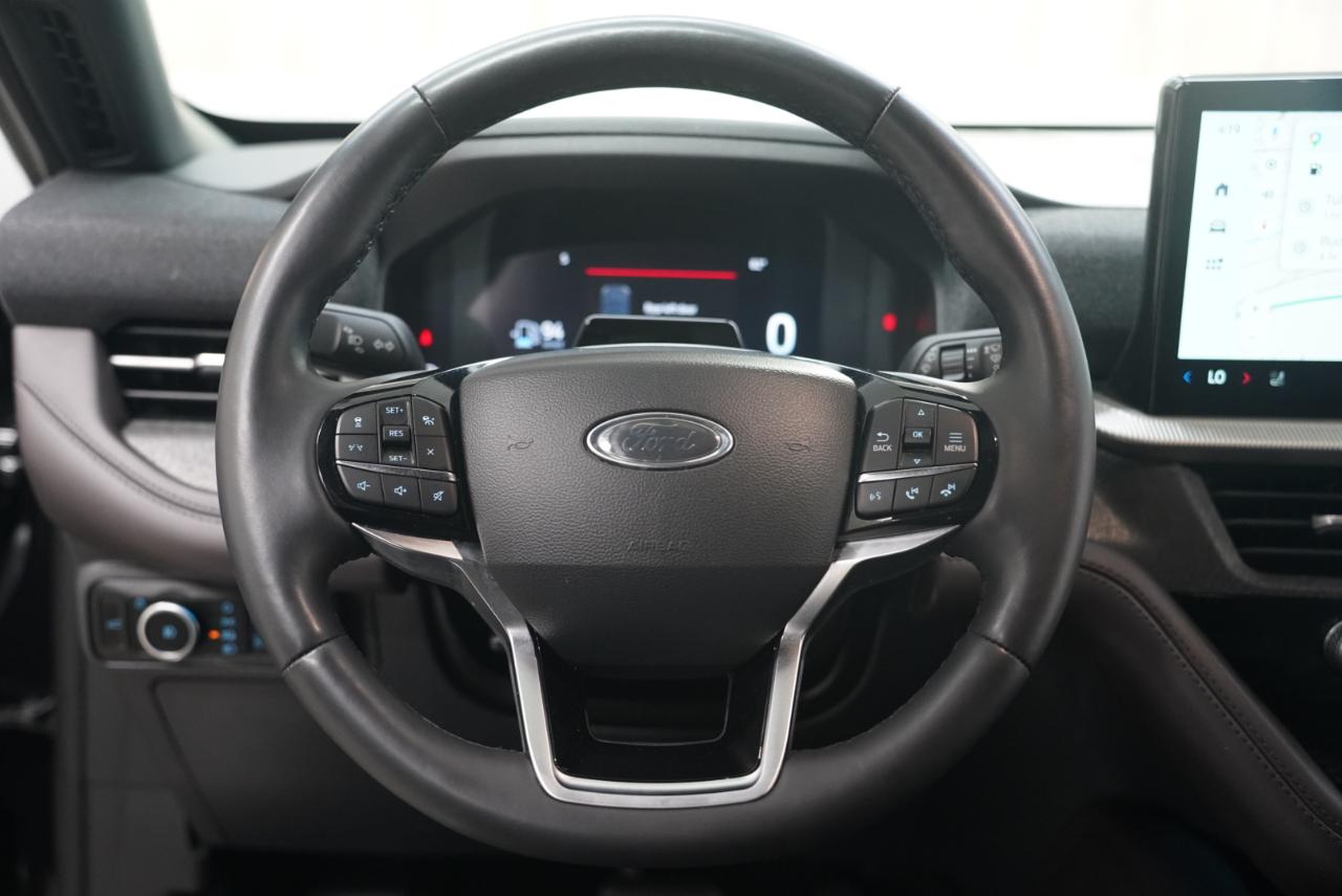Ford Explorer Platinum RWD 2025