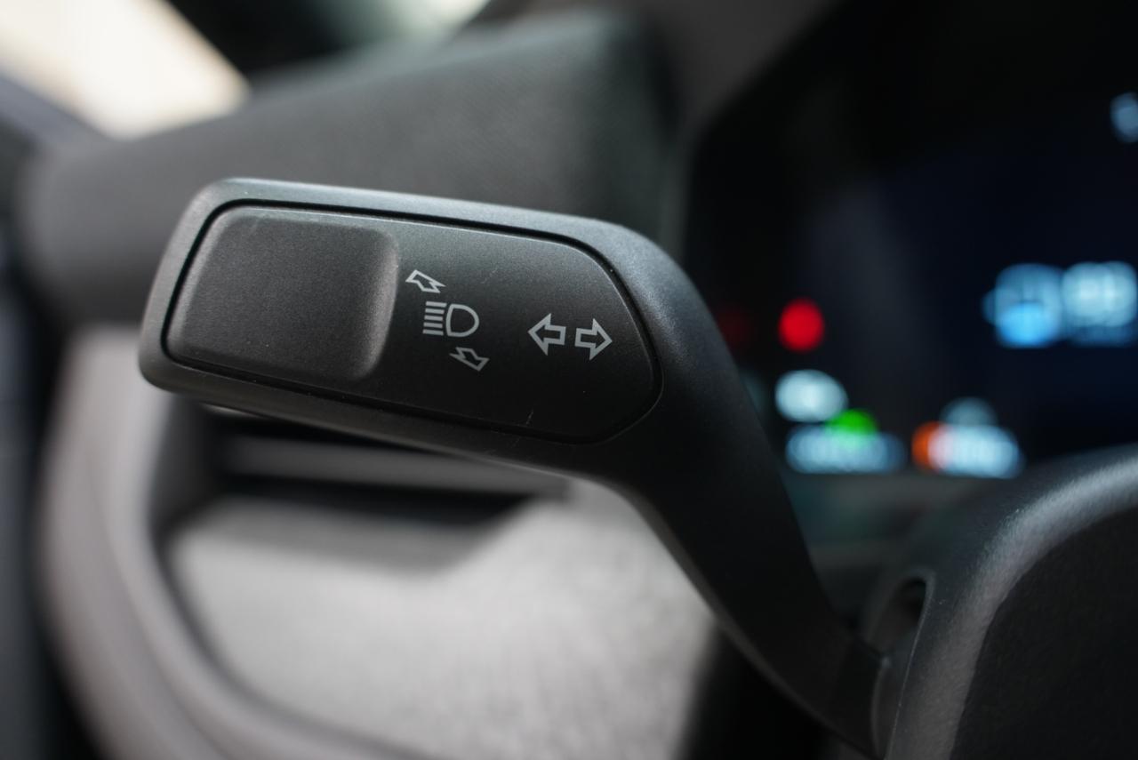 Ford Explorer Platinum RWD 2025