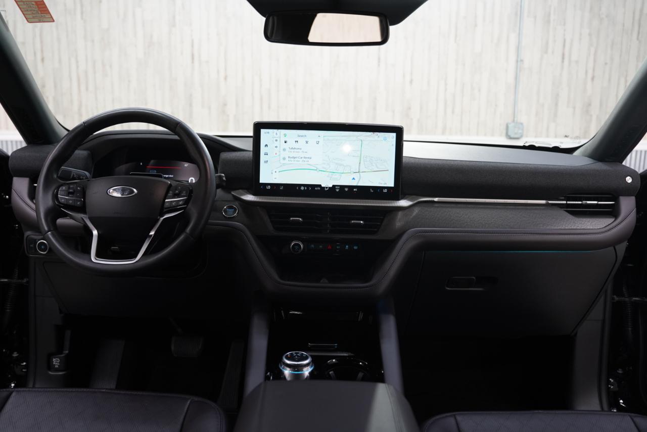 Ford Explorer Platinum RWD 2025