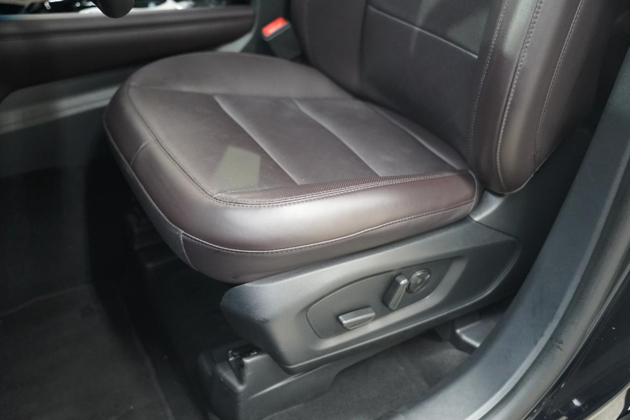 Ford Explorer Platinum RWD 2025