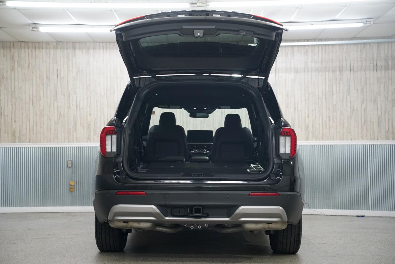 Ford Explorer Platinum RWD 2025