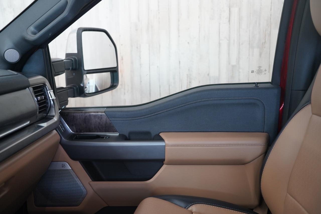 Ford Super Duty F-250 SRW  2025