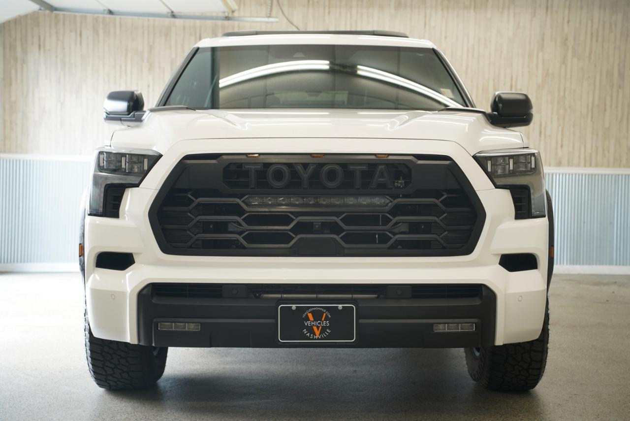 Toyota Sequoia  2025
