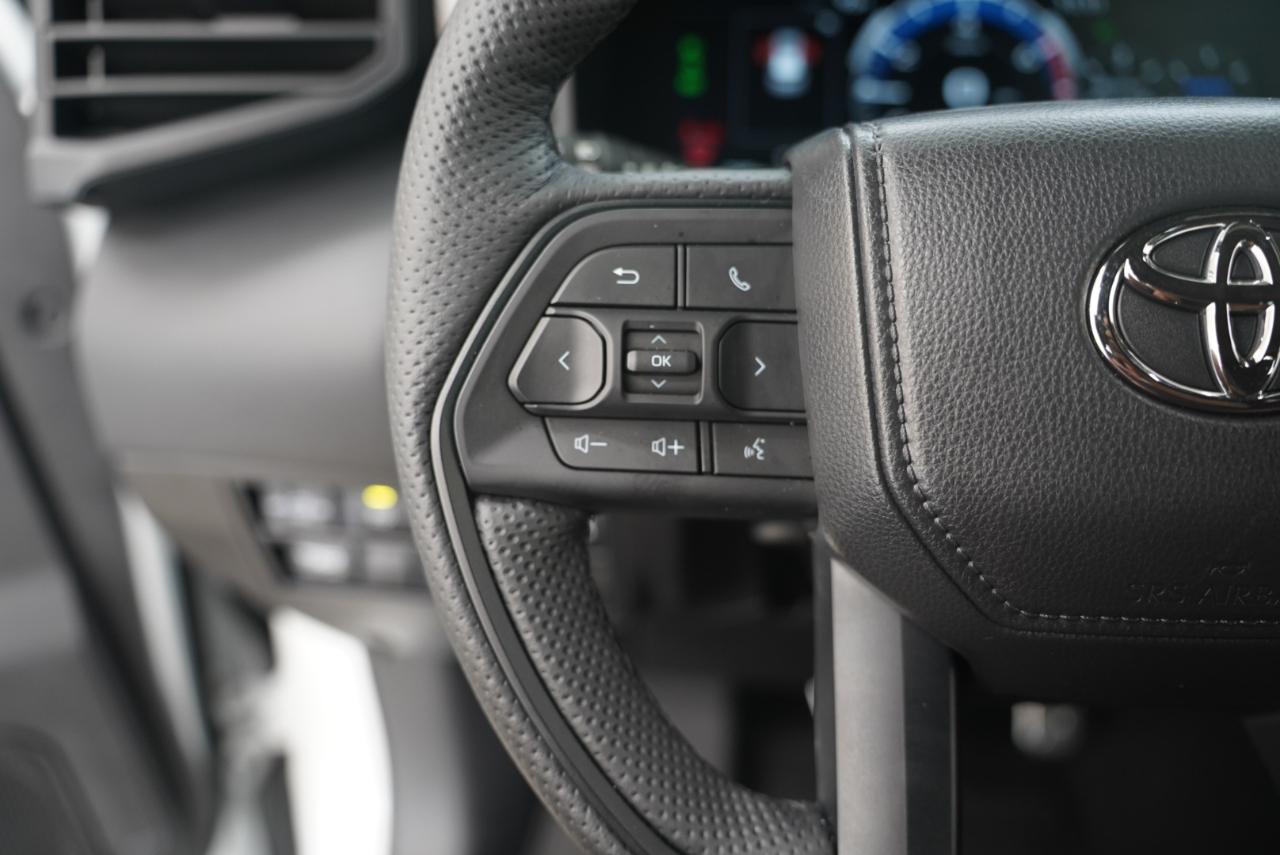 Toyota Sequoia  2025