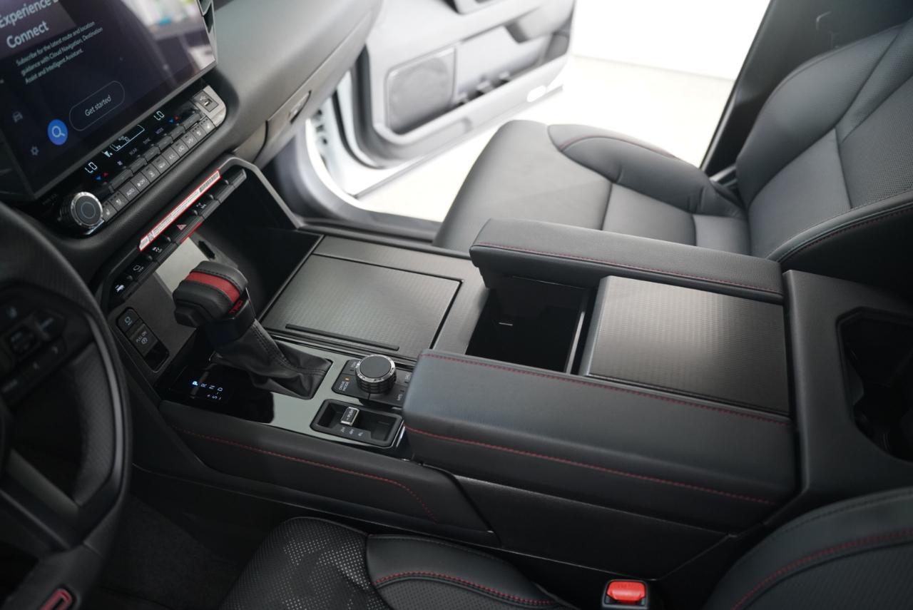 Toyota Sequoia  2025