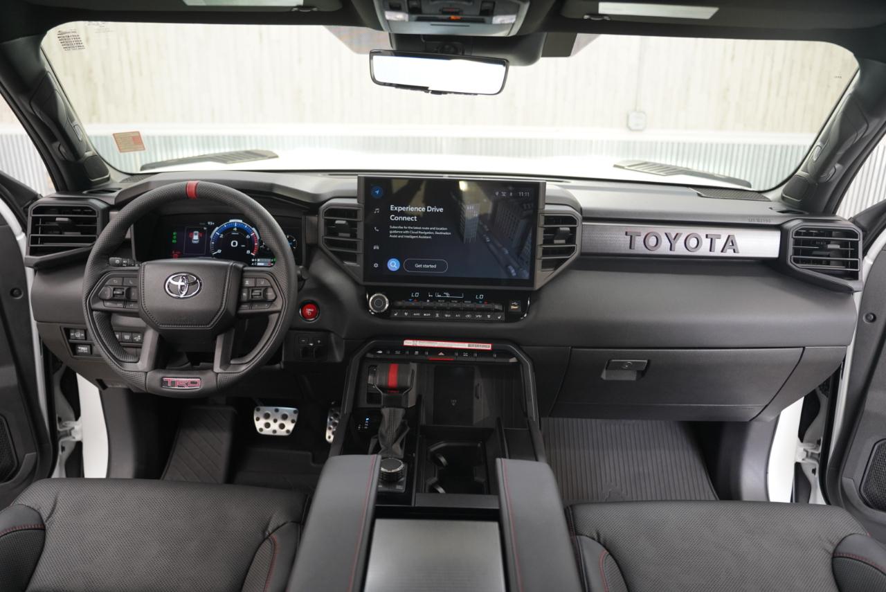 Toyota Sequoia  2025