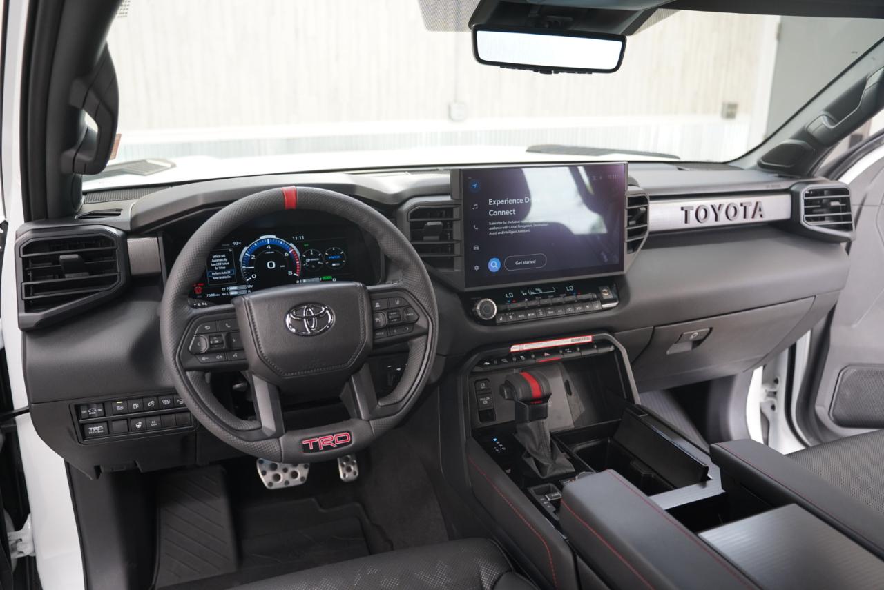 Toyota Sequoia  2025