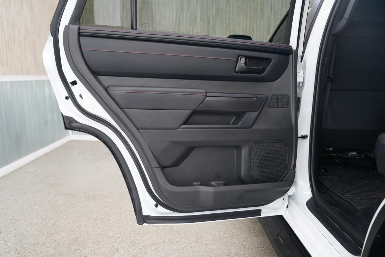 Toyota Sequoia  2025