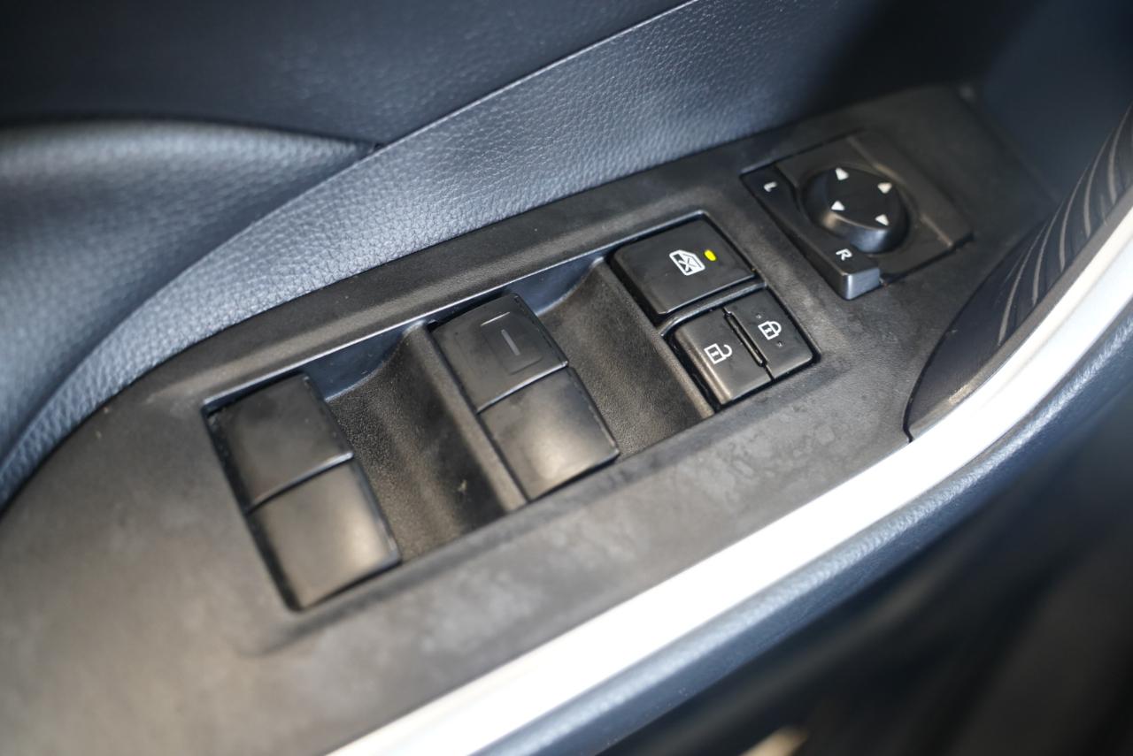Toyota RAV4 LE AWD 2019