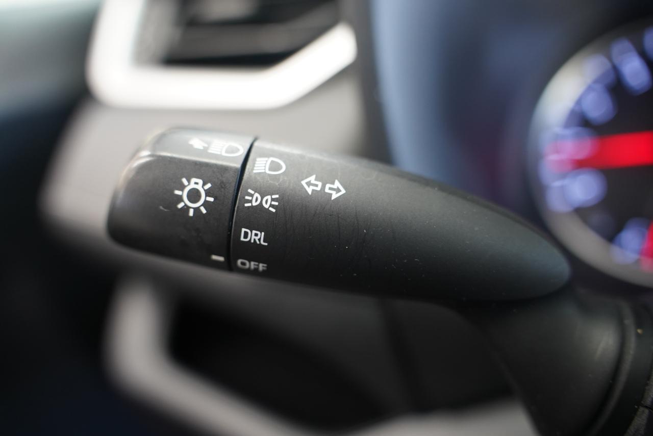 Toyota RAV4 LE AWD 2019