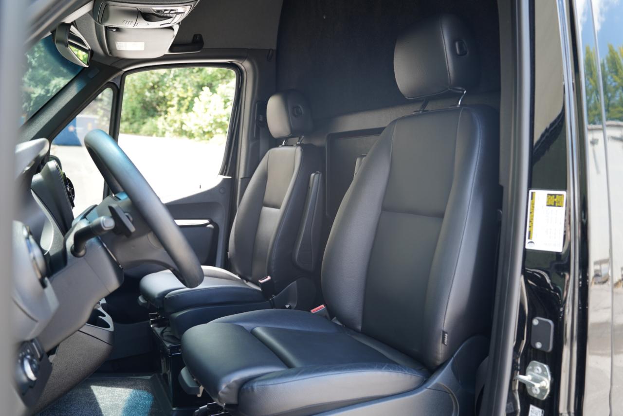 Mercedes-Benz Sprinter Cargo Van 3500 High Roof V6 170" Extended RWD 2021