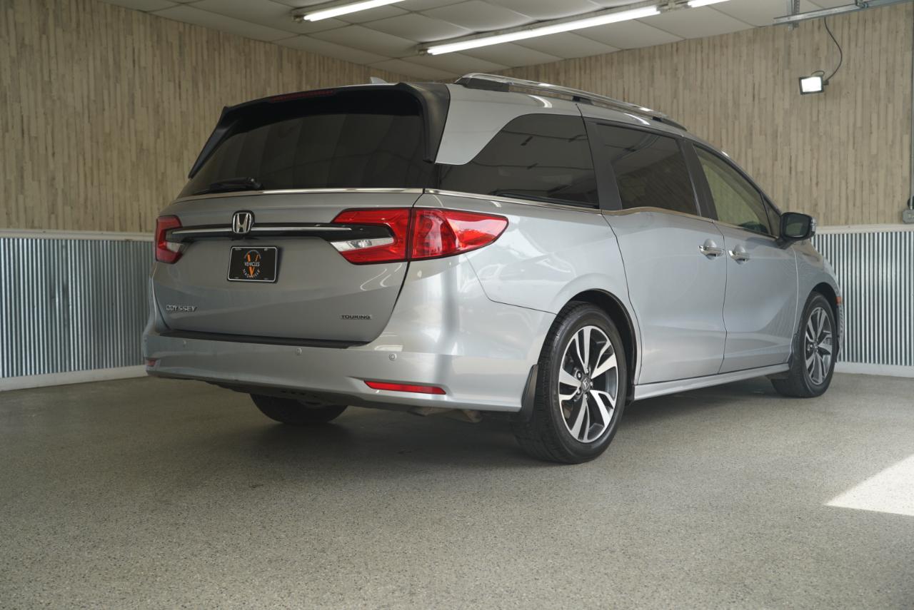 Honda Odyssey Touring Auto 2021