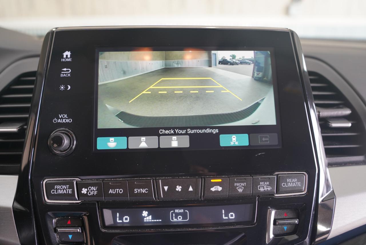 Honda Odyssey Touring Auto 2021