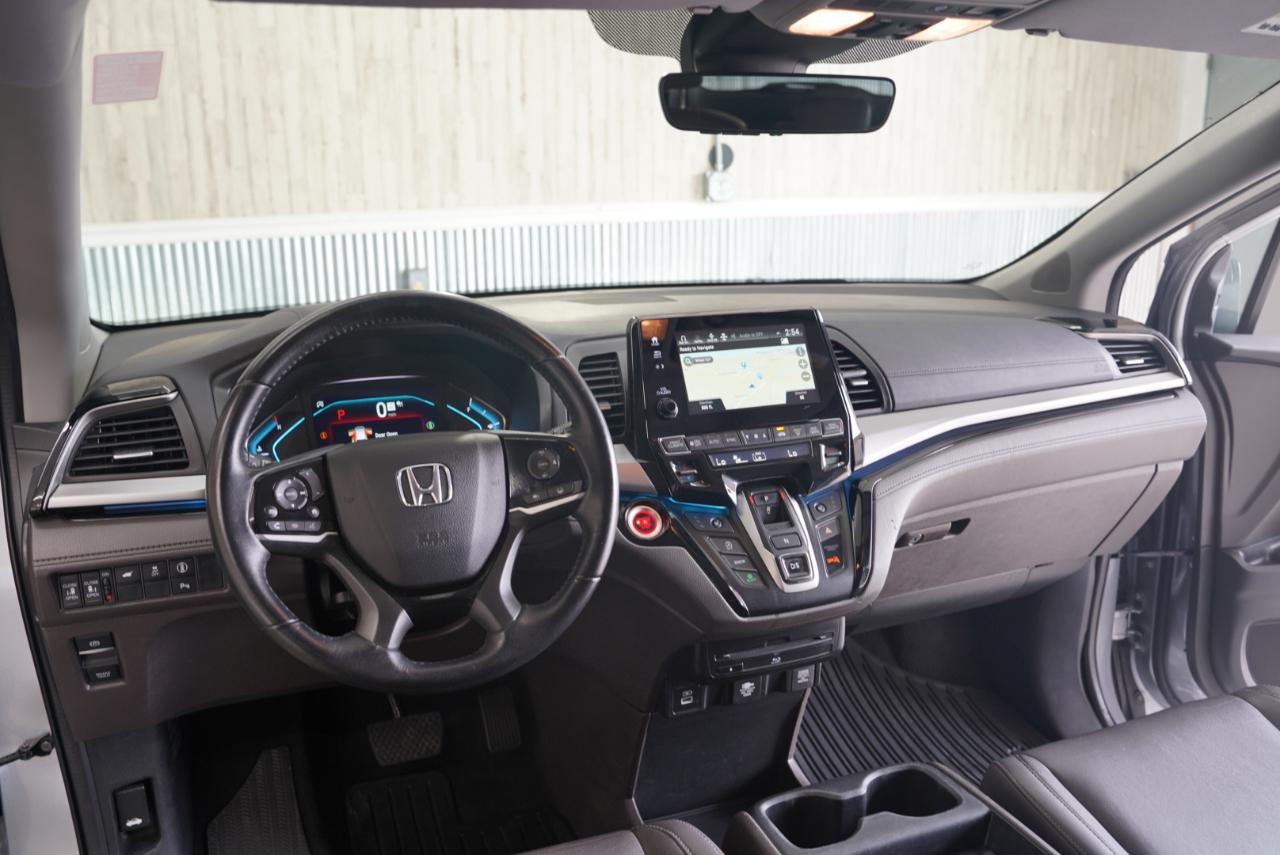 Honda Odyssey Touring Auto 2021