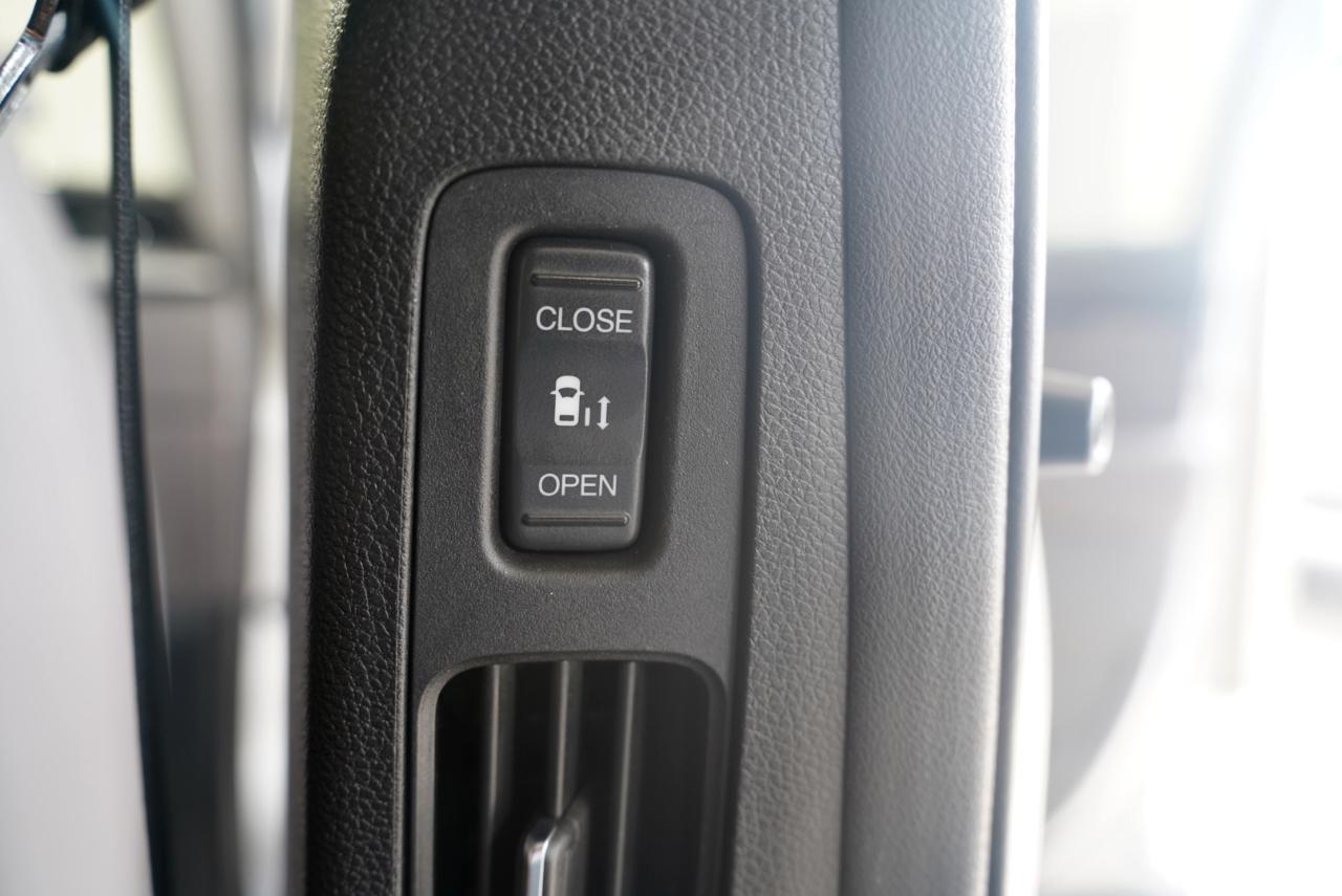 Honda Odyssey Touring Auto 2021