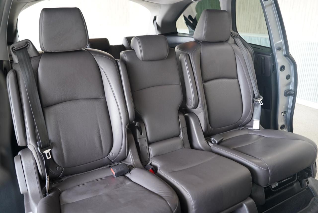 Honda Odyssey Touring Auto 2021