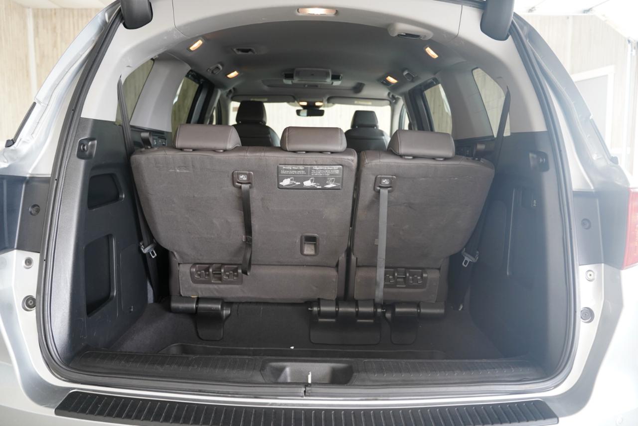 Honda Odyssey Touring Auto 2021