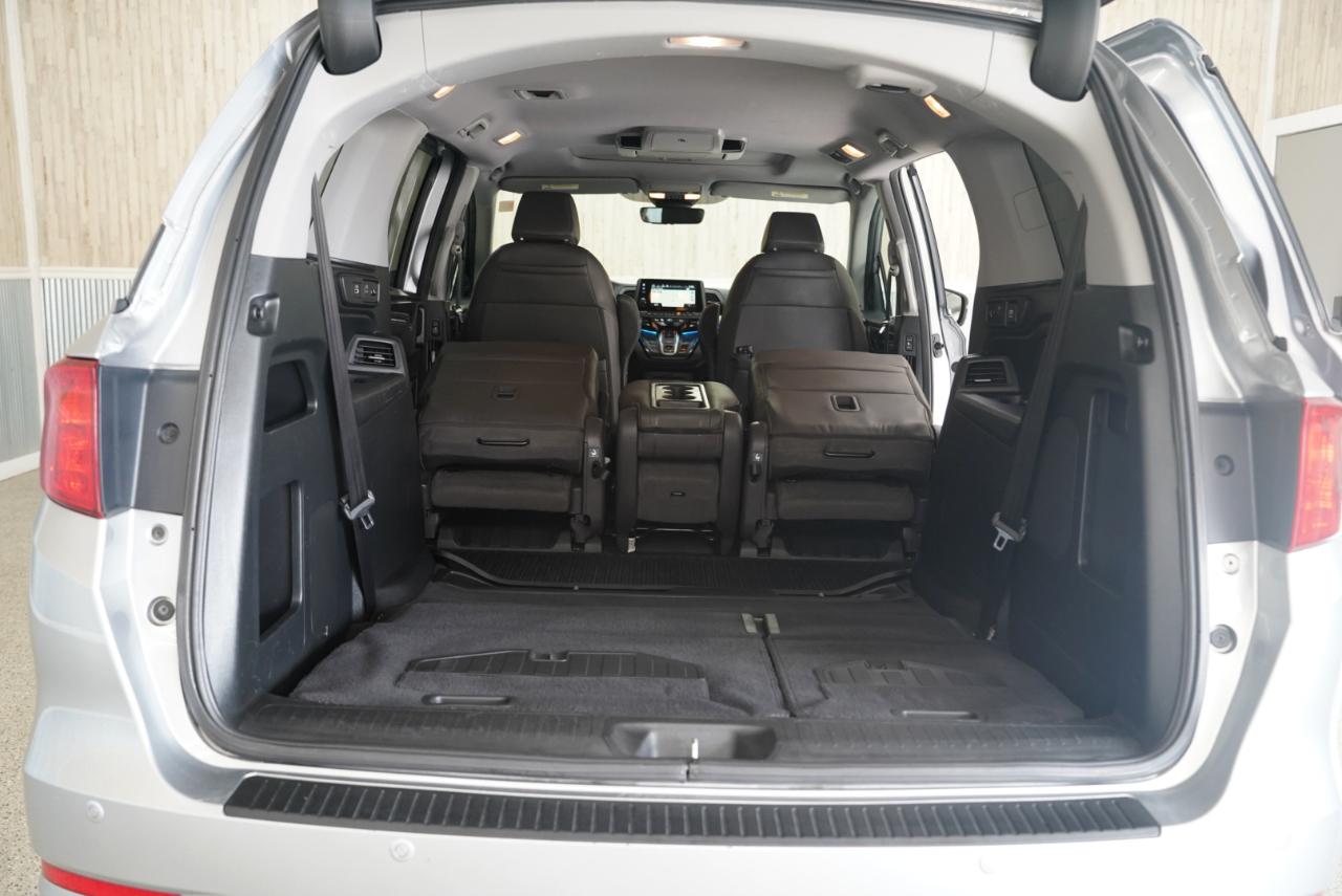 Honda Odyssey Touring Auto 2021