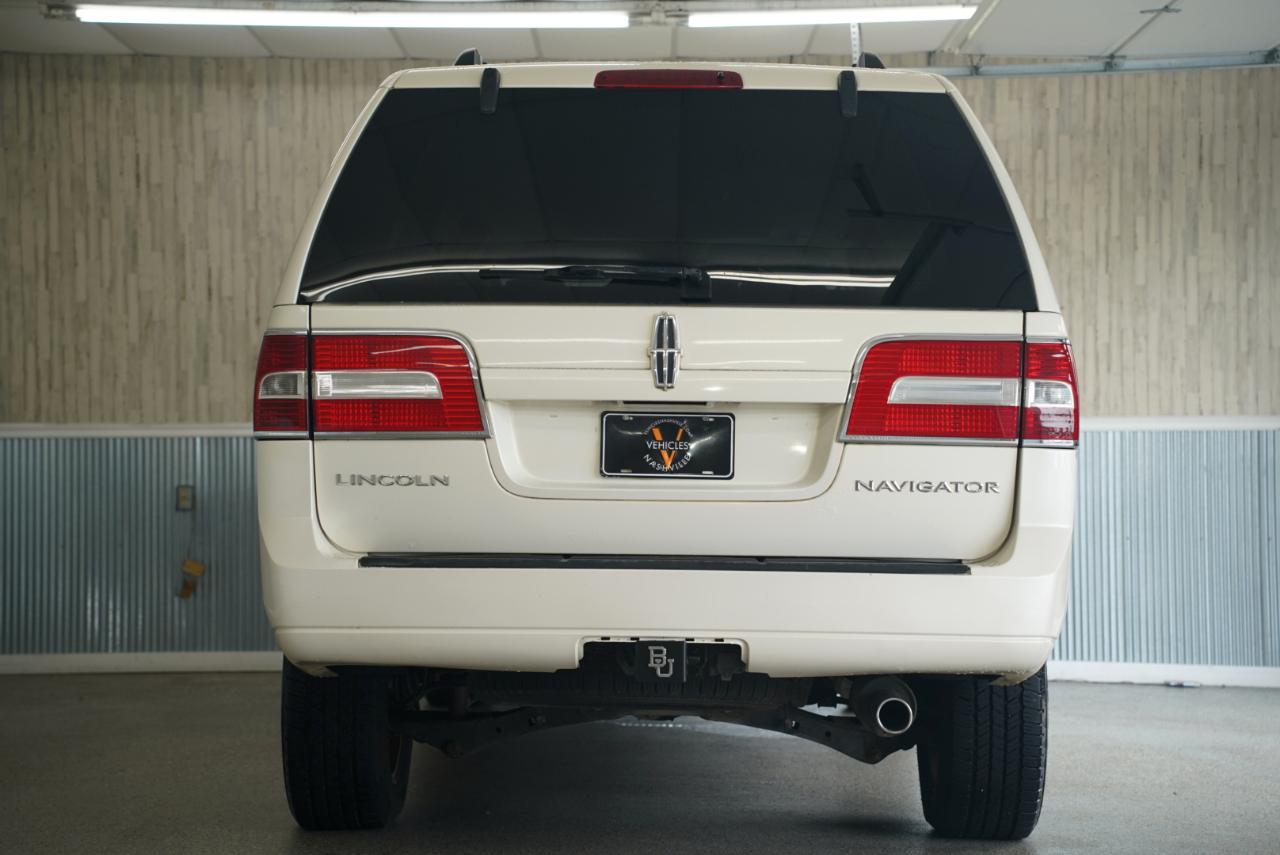 Lincoln Navigator L 2WD 4dr 2007