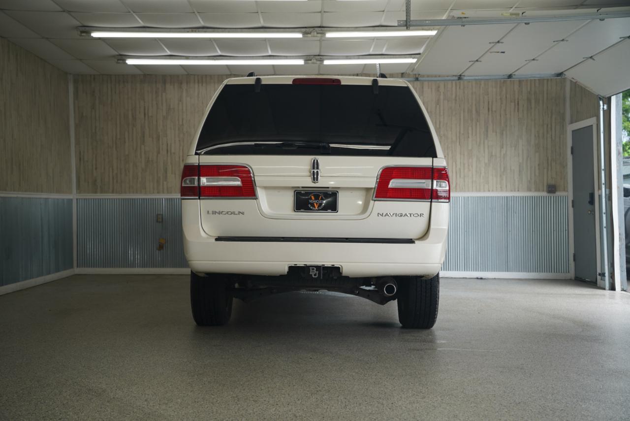 Lincoln Navigator L 2WD 4dr 2007