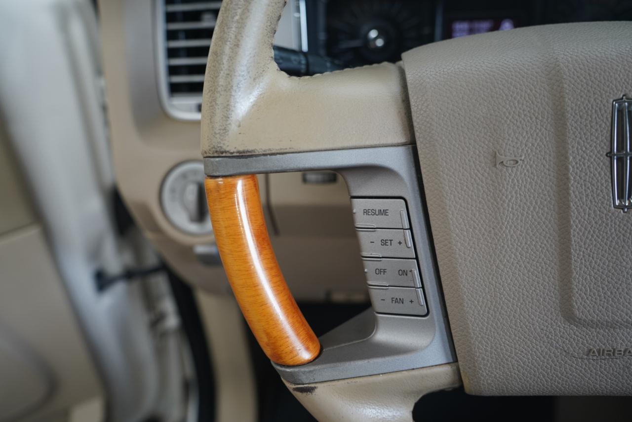 Lincoln Navigator L 2WD 4dr 2007