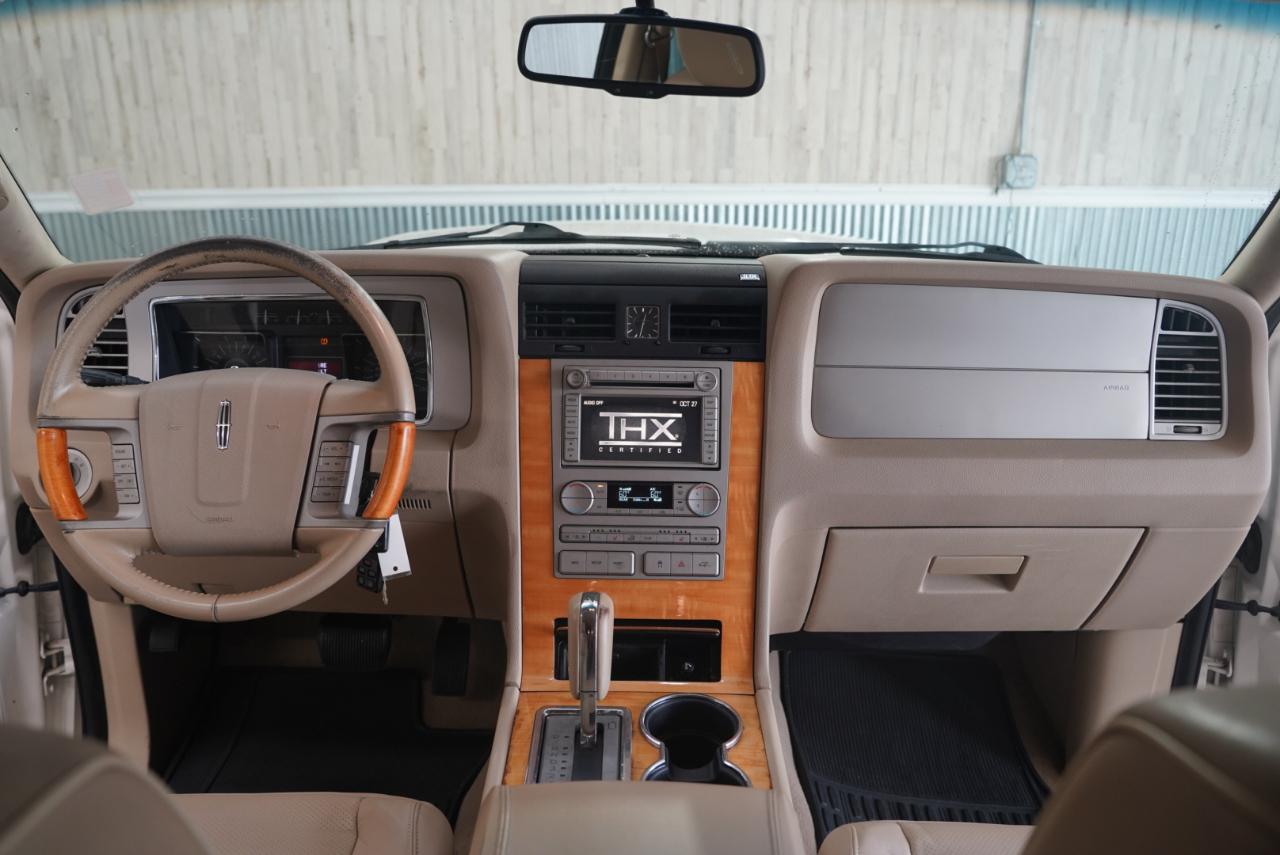 Lincoln Navigator L 2WD 4dr 2007