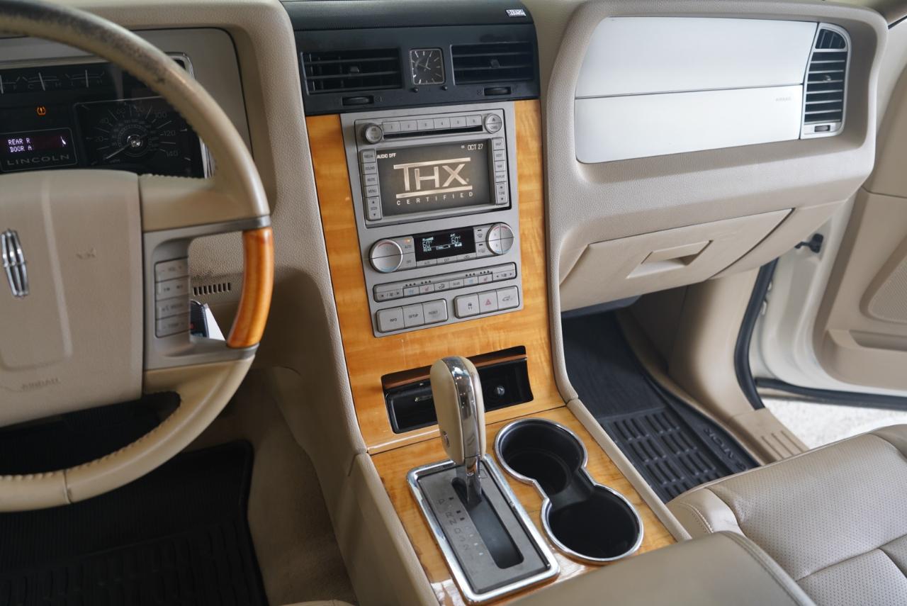 Lincoln Navigator L 2WD 4dr 2007