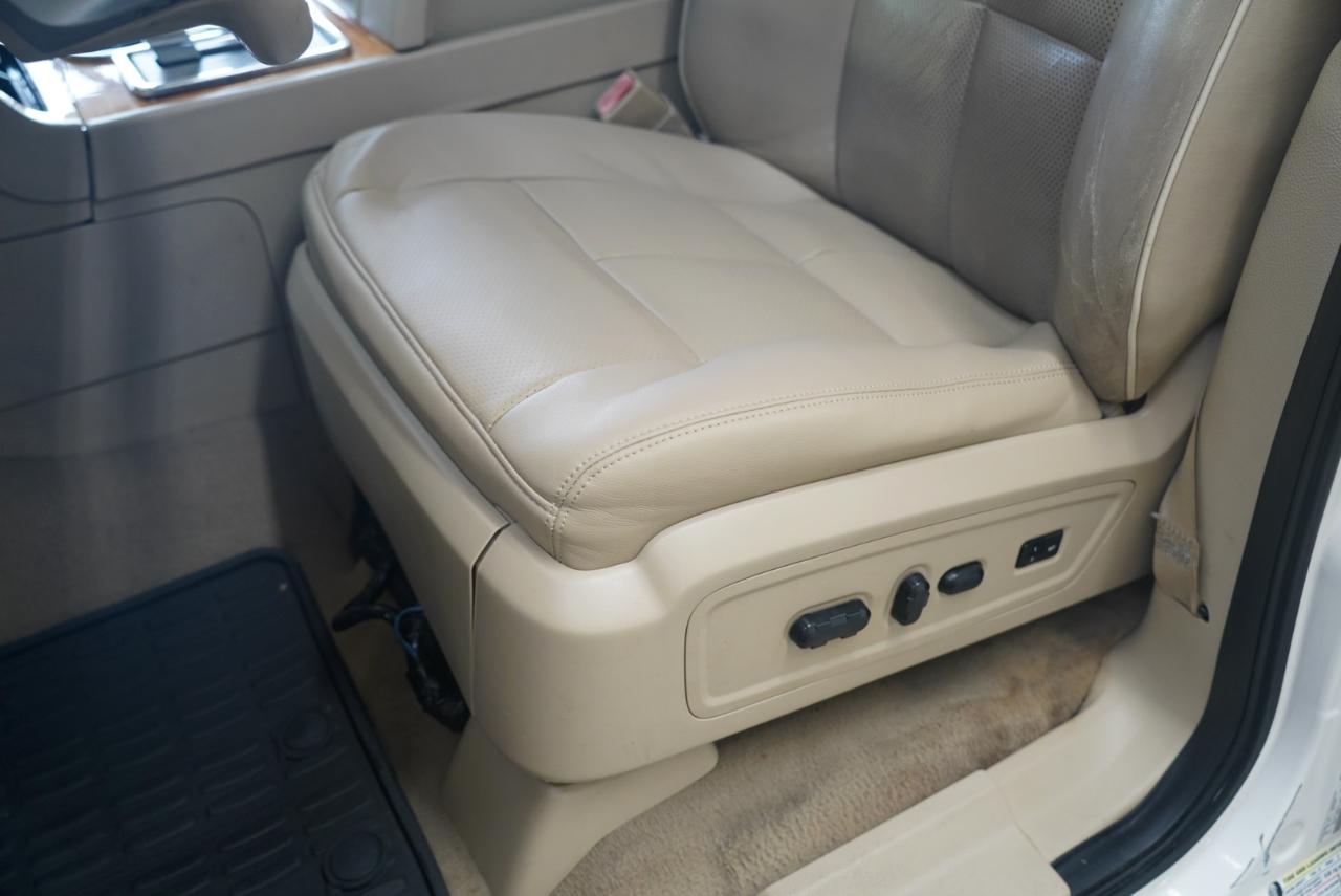 Lincoln Navigator L 2WD 4dr 2007
