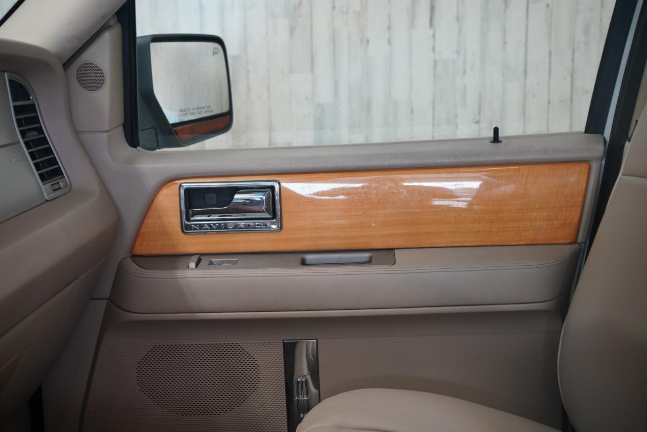 Lincoln Navigator L 2WD 4dr 2007
