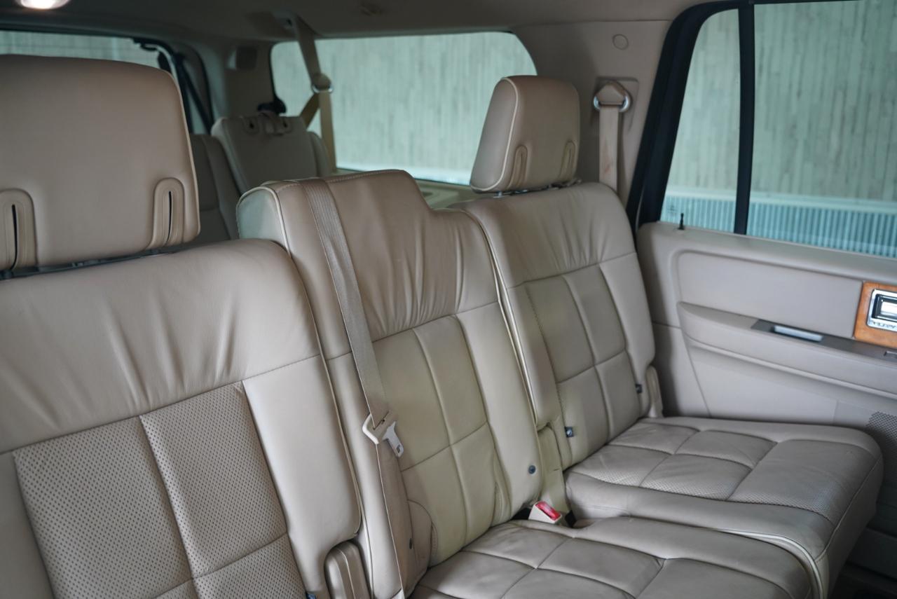 Lincoln Navigator L 2WD 4dr 2007