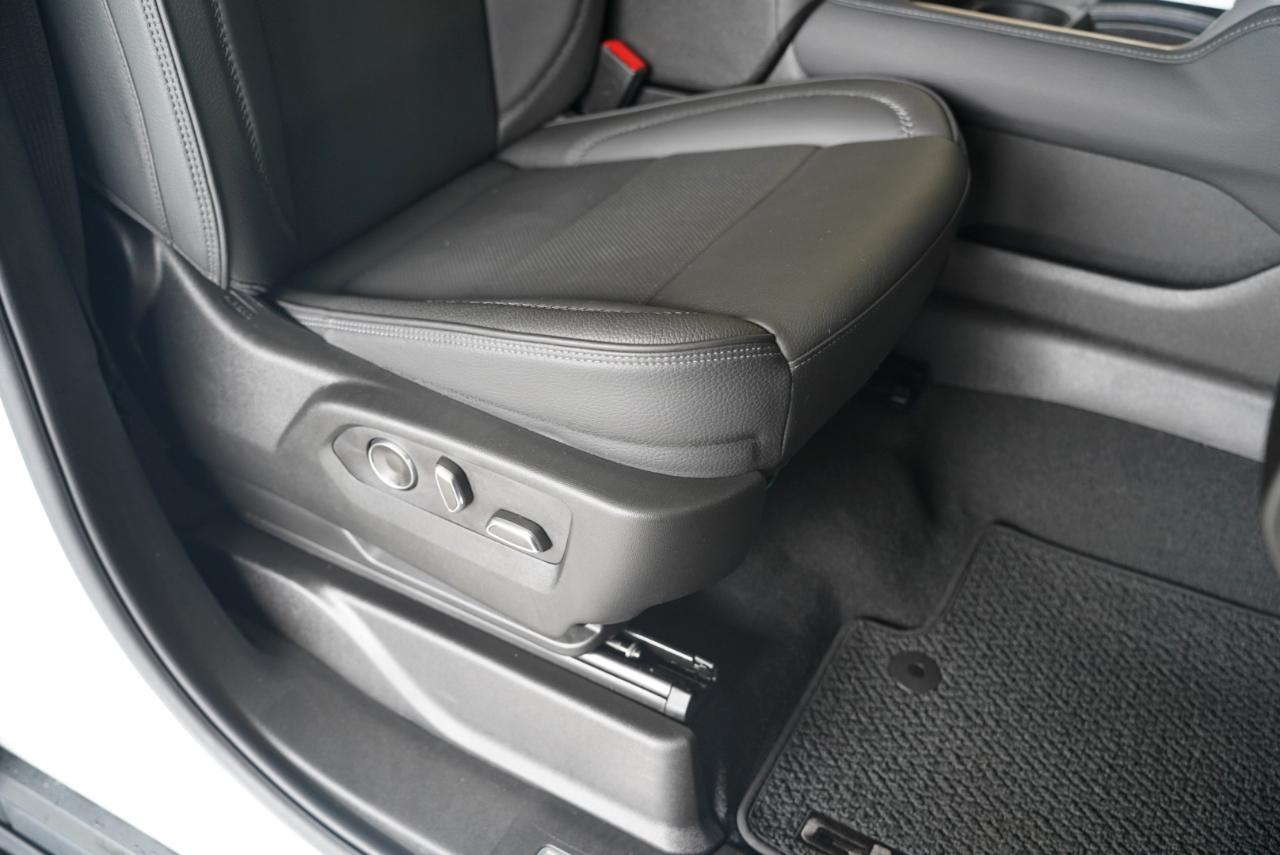 GMC Yukon 4WD 4dr Denali 2024