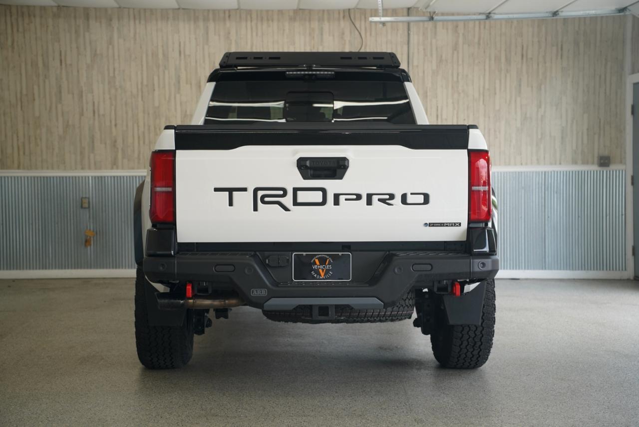 Toyota Tacoma 4WD  2024