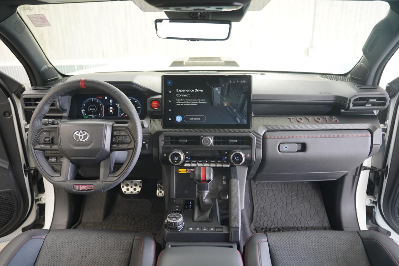 Toyota Tacoma 4WD  2024