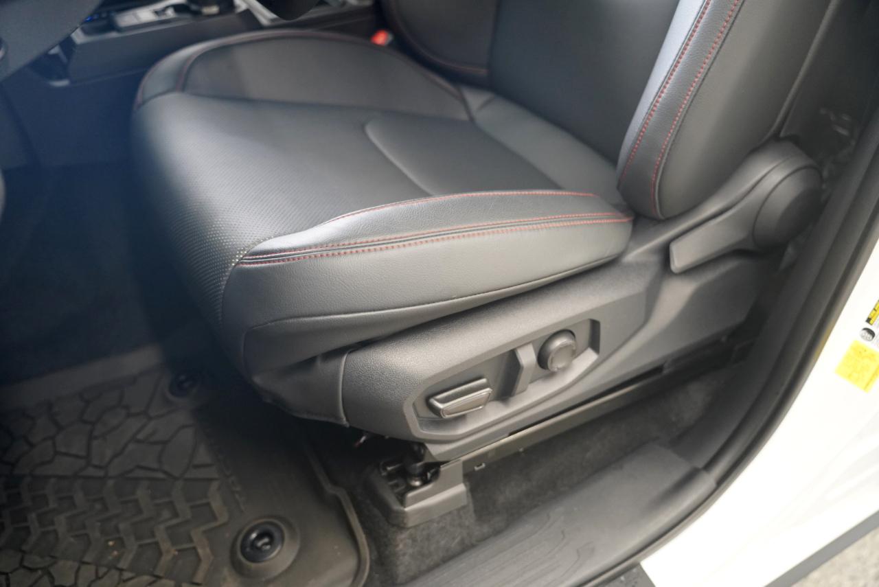 Toyota Tacoma 4WD  2024