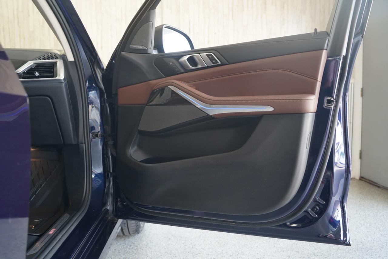 BMW X7 xDrive40i Sports Activity Vehicle 2024