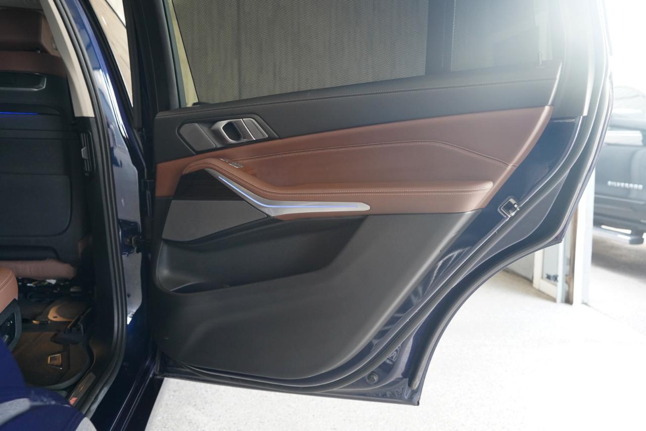 BMW X7 xDrive40i Sports Activity Vehicle 2024