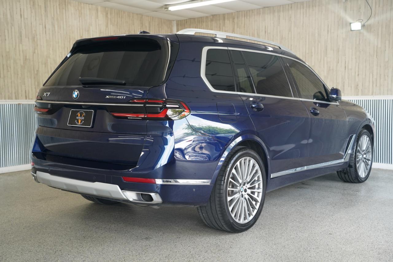 BMW X7 xDrive40i Sports Activity Vehicle 2024
