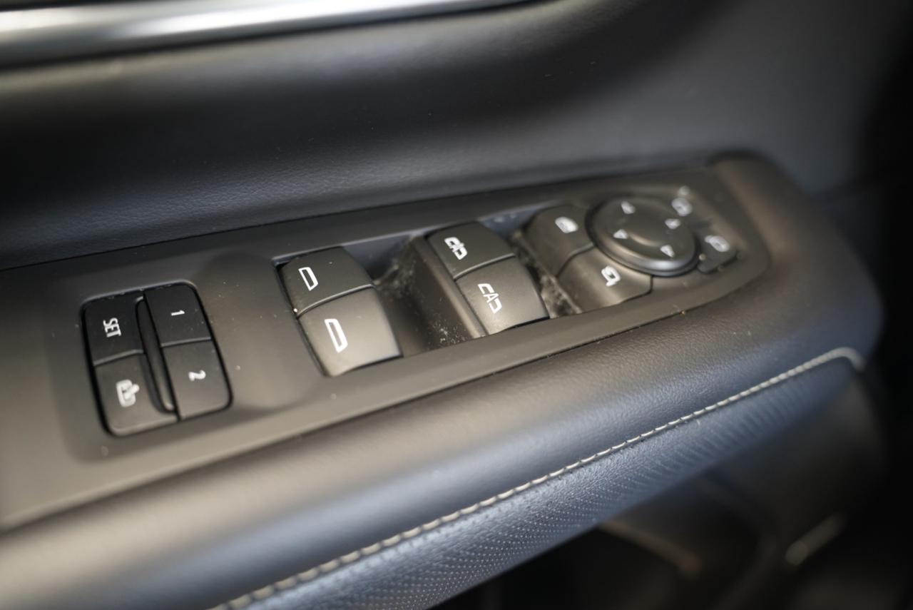 GMC Yukon 4WD 4dr SLT 2021