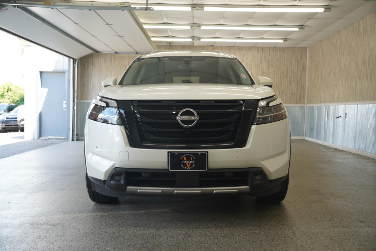 Nissan Pathfinder SL 2WD 2023
