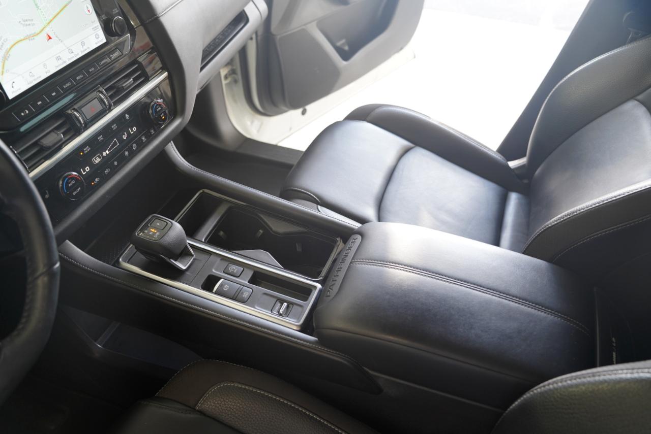 Nissan Pathfinder SL 2WD 2023
