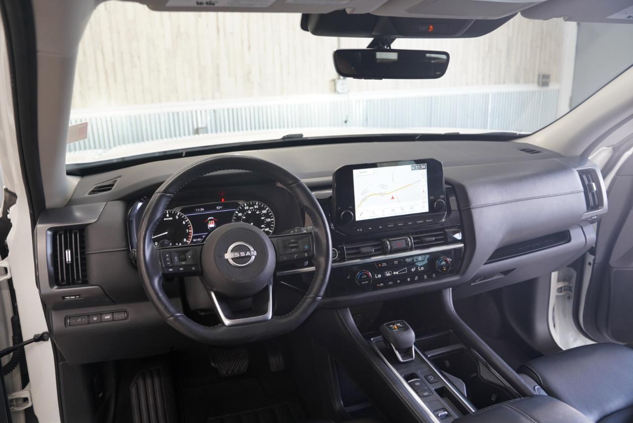 Nissan Pathfinder SL 2WD 2023