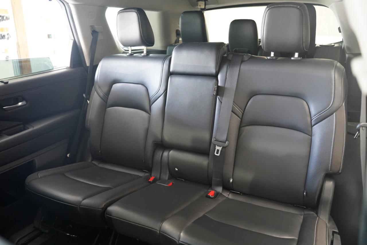 Nissan Pathfinder SL 2WD 2023