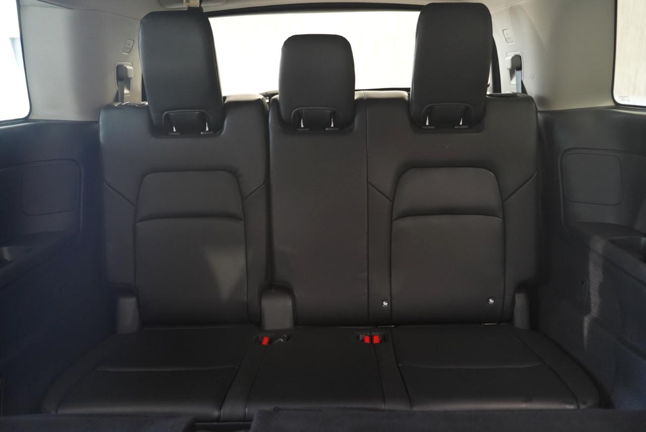 Nissan Pathfinder SL 2WD 2023