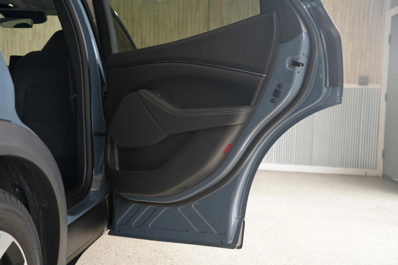 Ford Mustang Mach-E Select RWD 2024