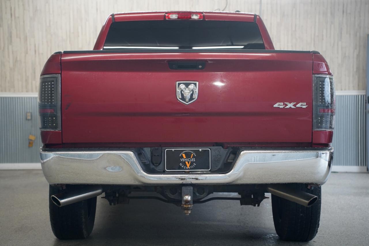 RAM 1500 4WD Quad Cab 140.5" ST 2012