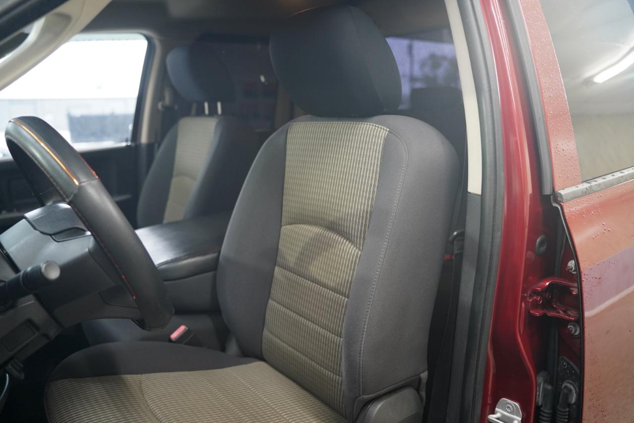 RAM 1500 4WD Quad Cab 140.5" ST 2012